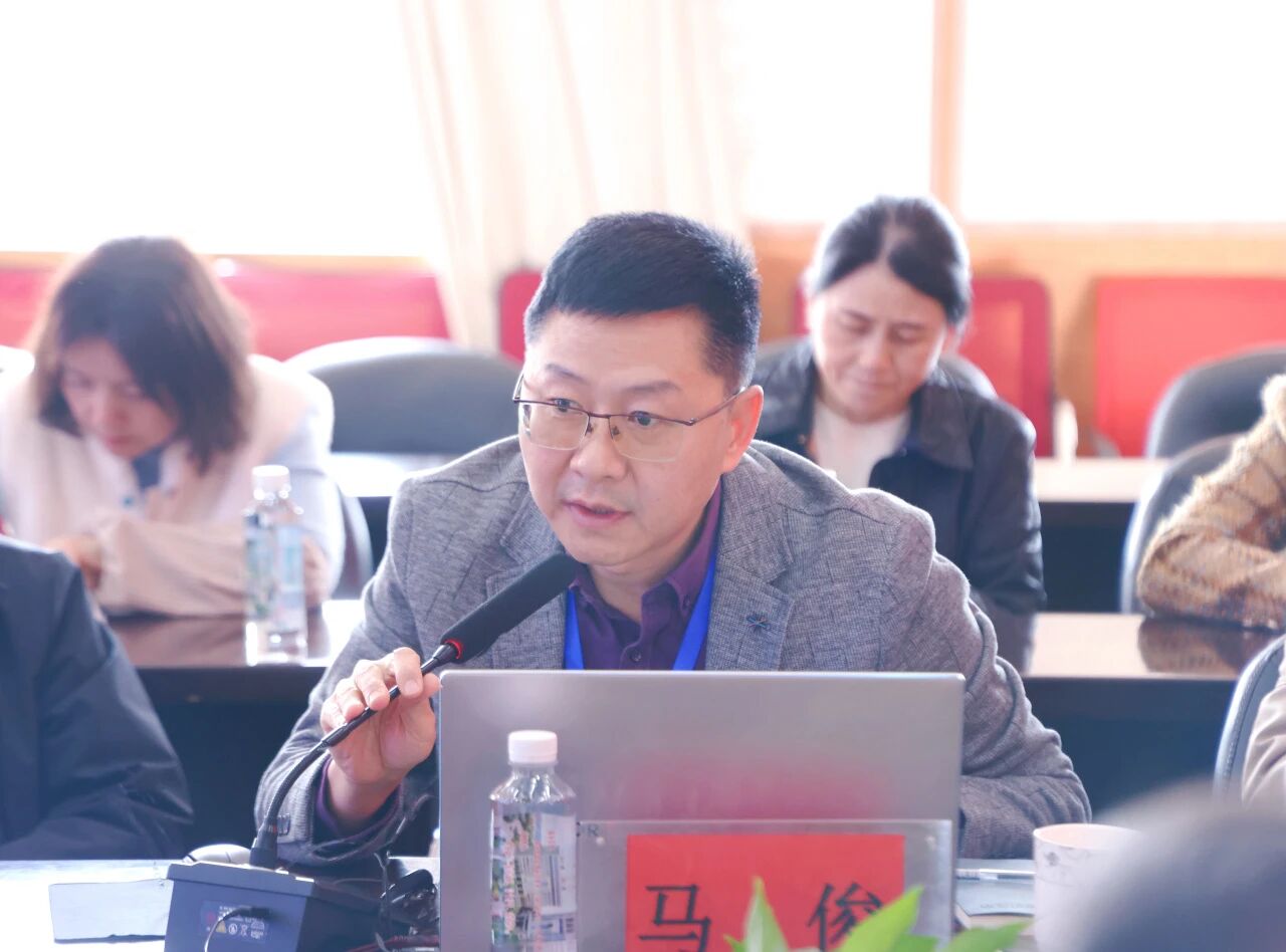 云南工商学院与弥勒第一医院签约共建人才培养基地