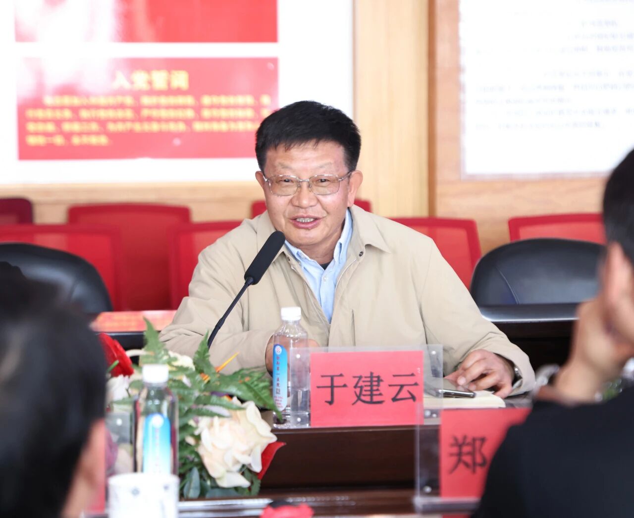 云南工商学院与弥勒第一医院签约共建人才培养基地