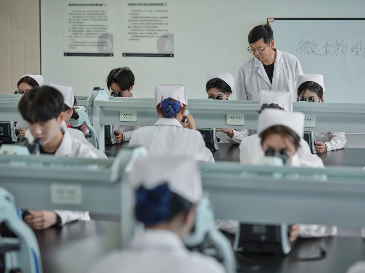 73人！云南工商学院学子成功收获北京301医院实习“入场券”